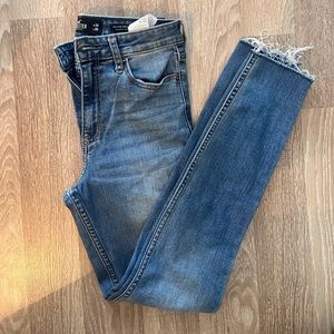 Skinny light jeans from Hollister co